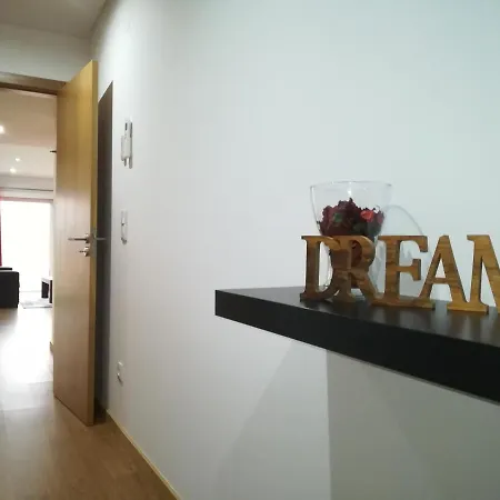 Grand View Apartment *